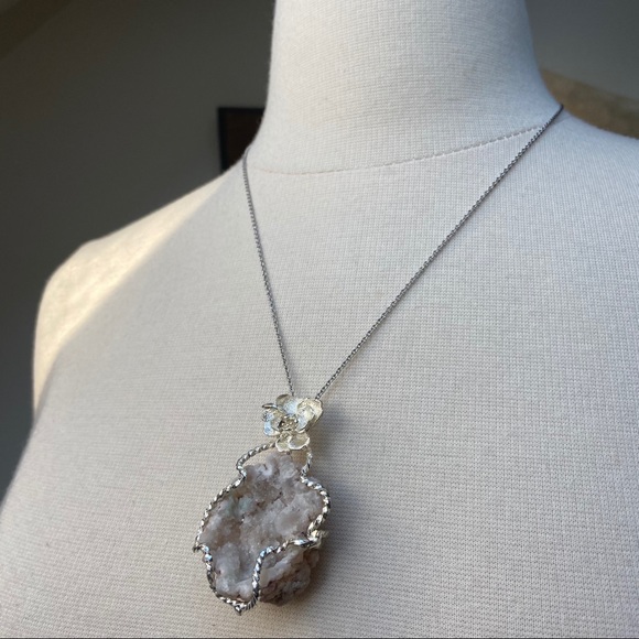 925 Silver Wrapped Geode Necklace - Picture 4 of 10